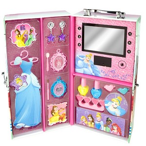 Princess Набор детской декоративной косметики в чемодане с подсветкой